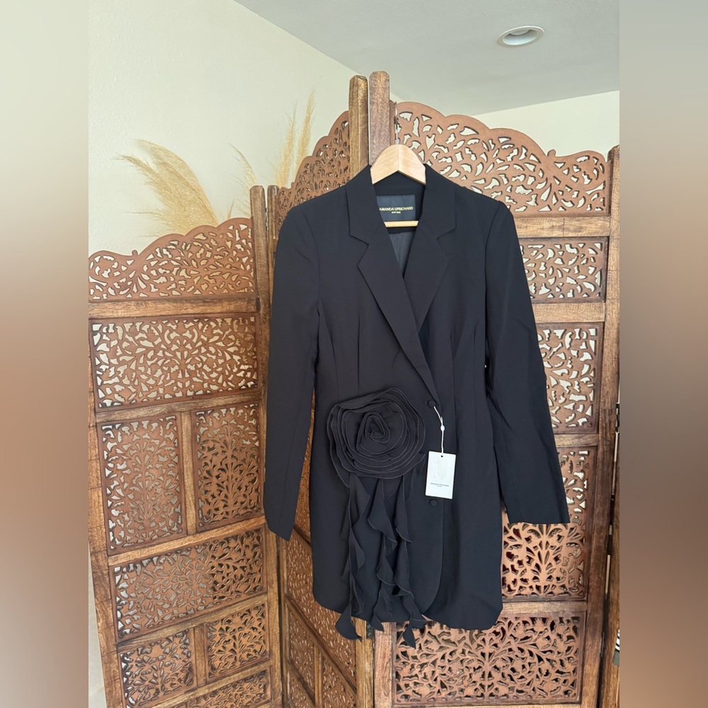 NEW NWT AMANDA UPRICHARD parnell in black - Picture 2 of 3
